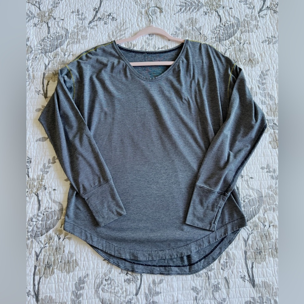 Lululemon Striped Long Sleeve Crewneck Shirt in Gray • 8/M